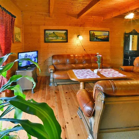 Holiday home In The Countryside, Quiet, Private Garden *